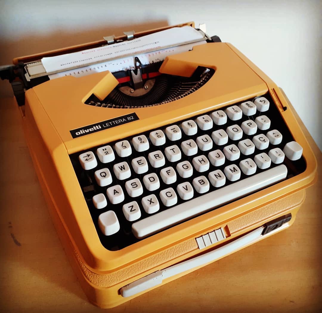 Vintage typewriter - Gaming Keyboard Typewriter recension och pris